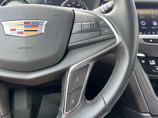 Certified 2025 Cadillac XT5 Luxury w/ LPO, Floor Liner Package FWD image 25
