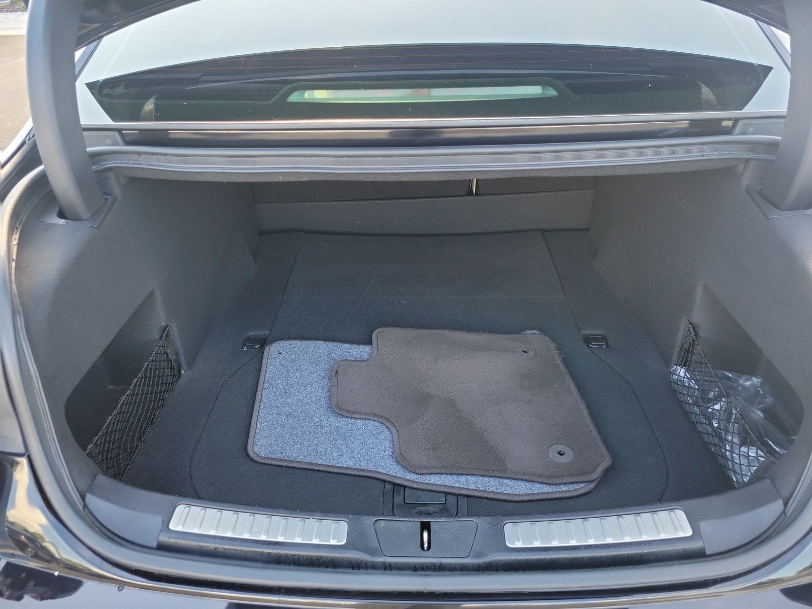Used 2019 Lincoln Continental Reserve FWD image 31