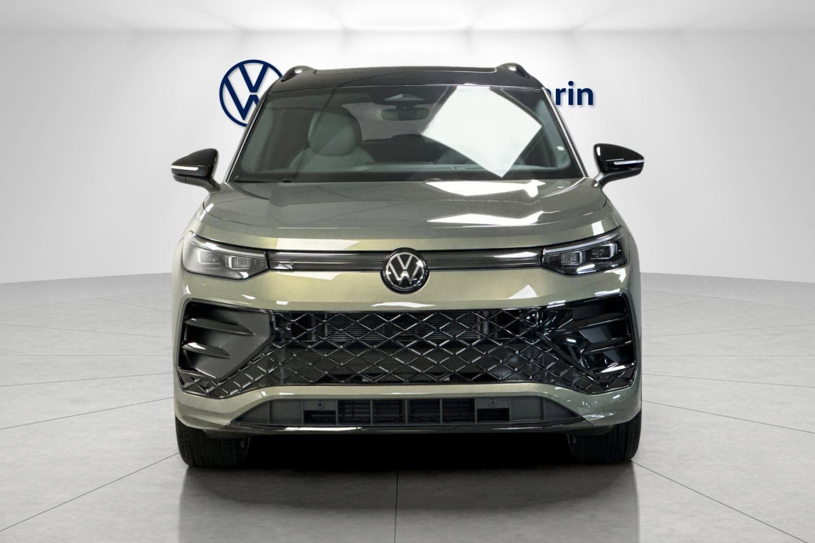 New 2026 Volkswagen Tiguan SE R-Line image 8