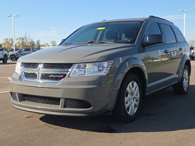 Used 2020 Dodge Journey SE w/ SE Popular Equipment Group FWD image 2