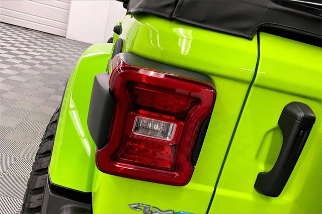 Used 2021 Jeep Wrangler Unlimited Sahara w/ Safety Group image 29