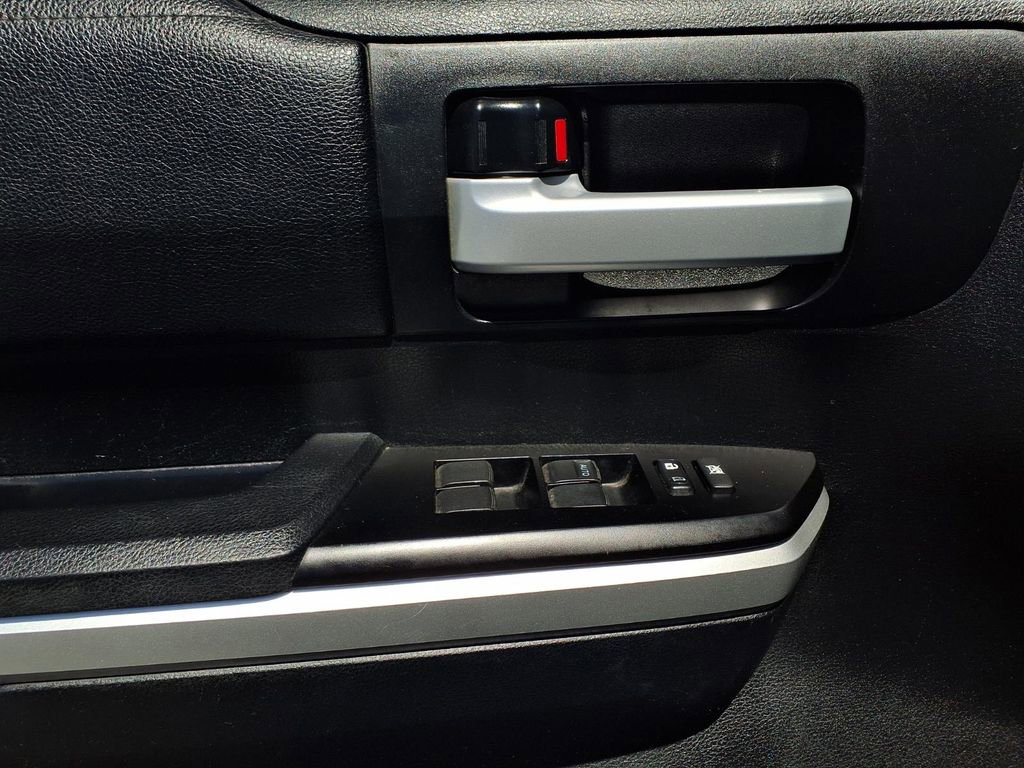 Certified 2017 Toyota Tundra SR5 w/ SR5 Upgrade Package image 19