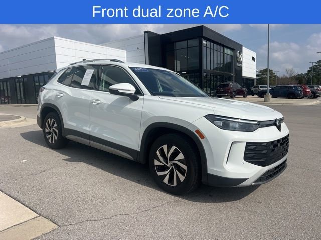 Certified 2025 Volkswagen Tiguan S image 3