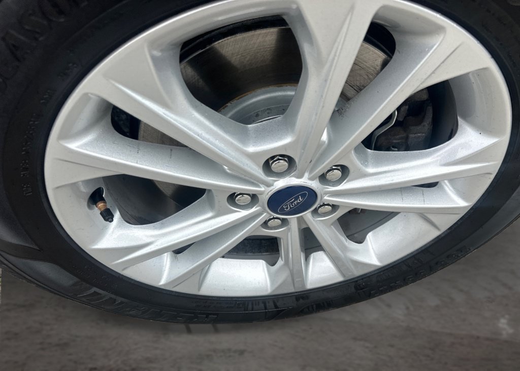 Used 2018 Ford Escape SE AWD/4WD image 17
