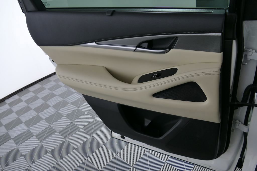 Used 2024 INFINITI QX60 Luxe AWD/4WD image 6