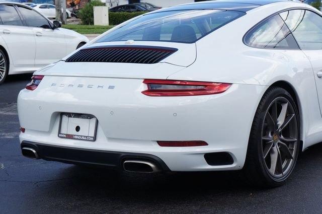 Used 2017 Porsche 911 Carrera image 10