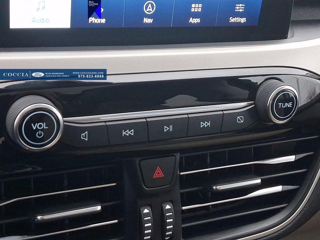 Certified 2022 Ford Escape SEL image 17