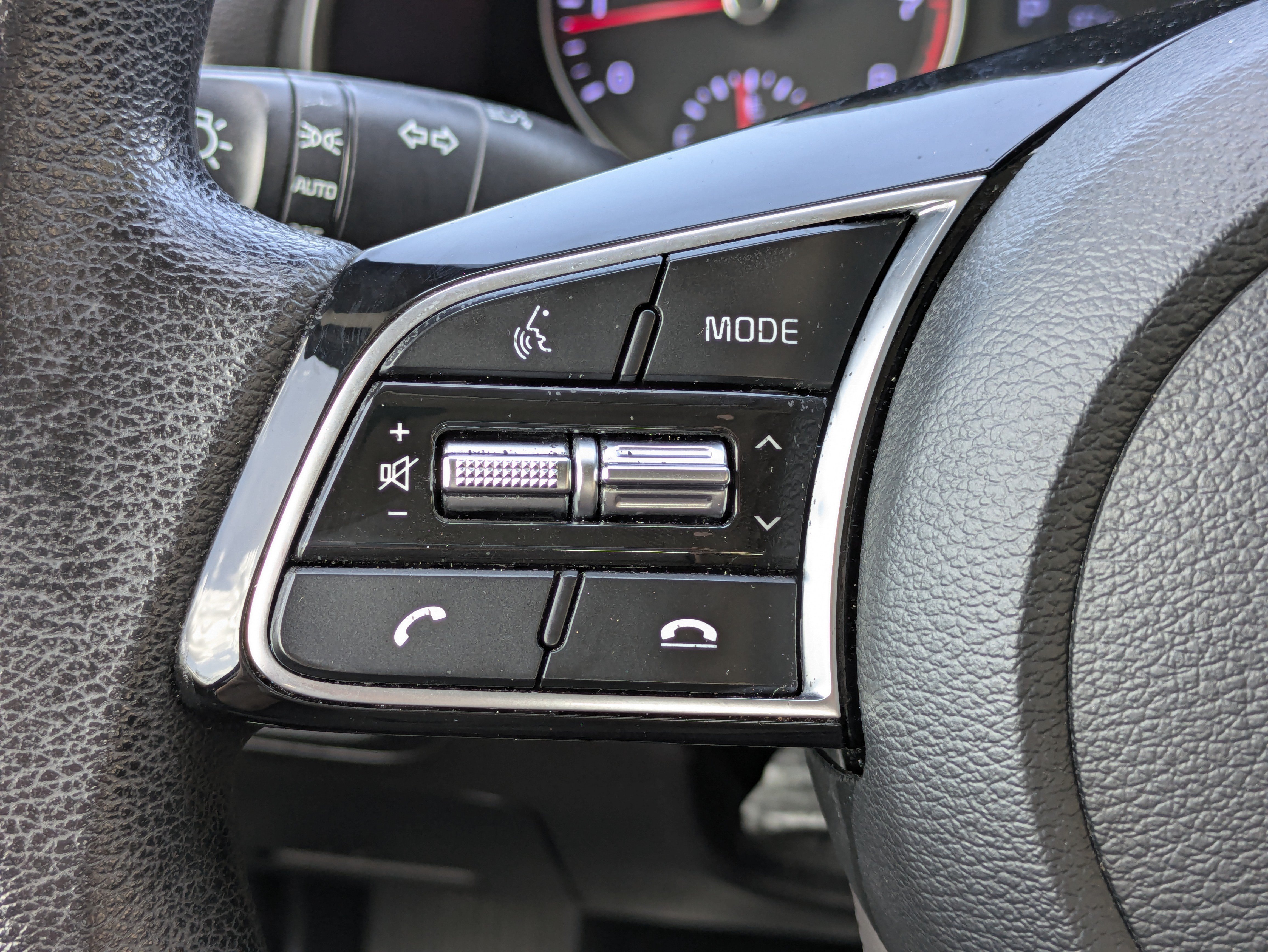 Used 2020 Kia Forte LXS FWD image 19