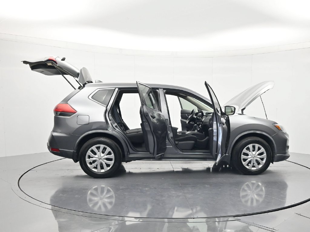 Used 2018 Nissan Rogue S FWD image 46