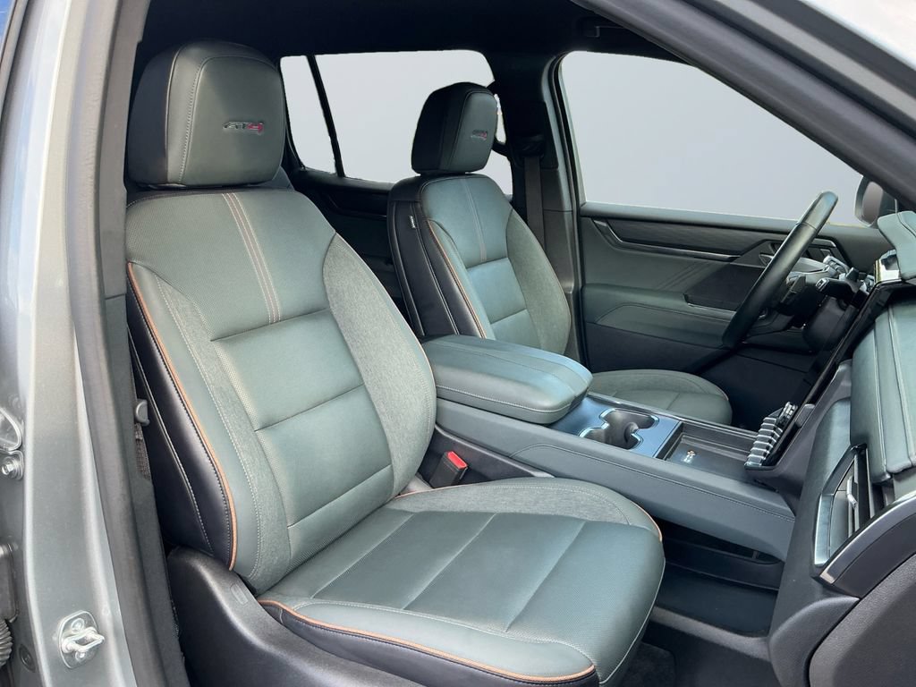 Used 2025 GMC Acadia AT4 w/ Super Cruise Package AWD/4WD image 16