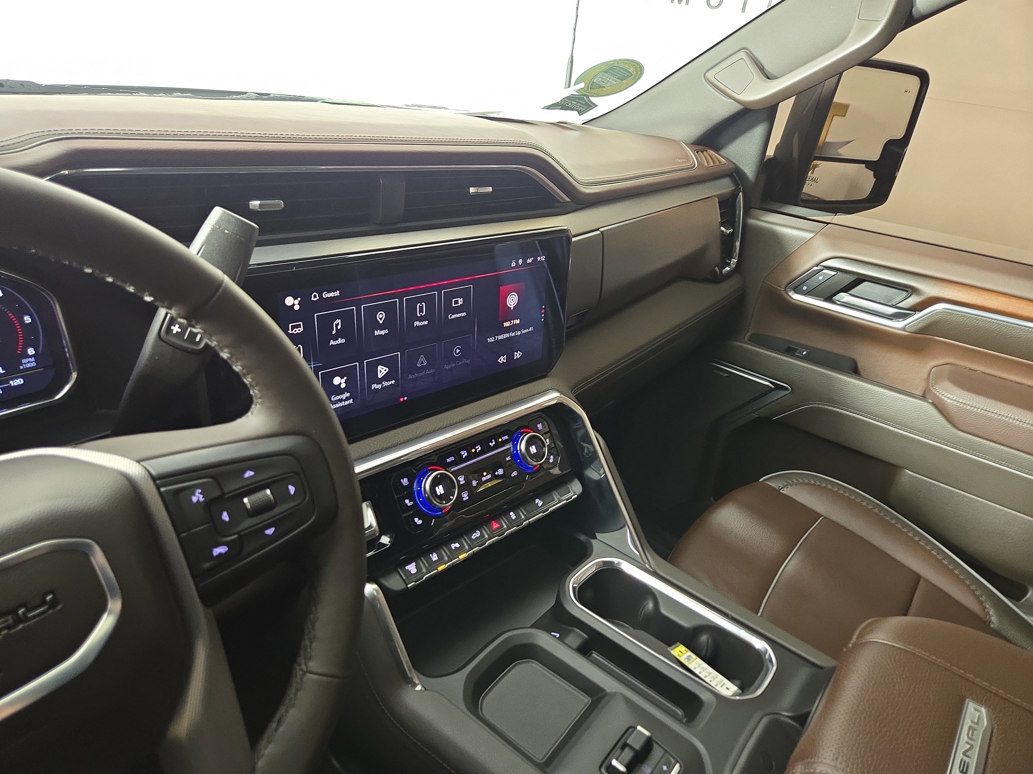 Used 2024 GMC Sierra 2500 Denali w/ Denali Reserve Package image 25