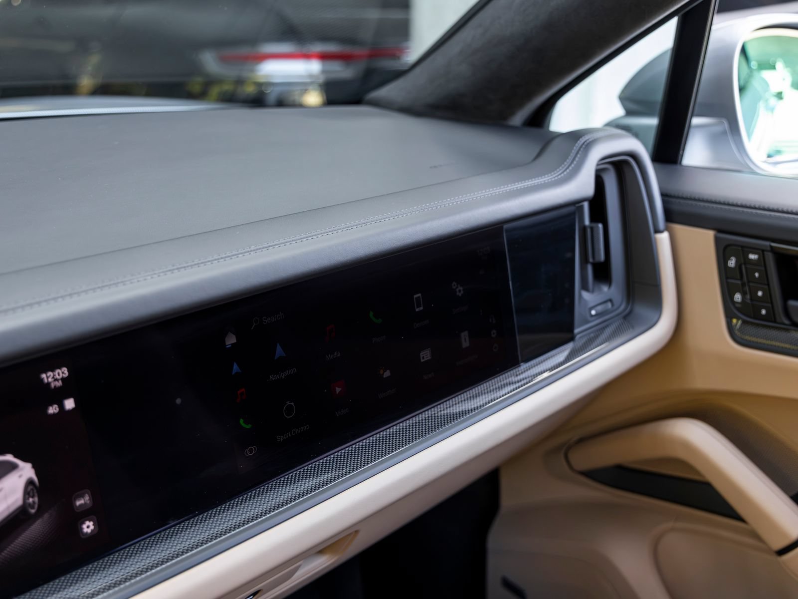 Certified 2025 Porsche Cayenne GTS AWD/4WD image 45
