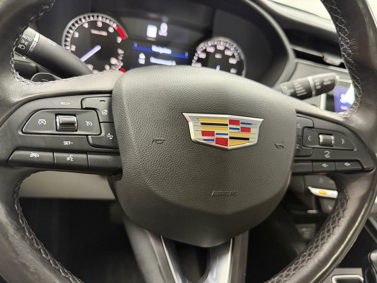 Used 2019 Cadillac XT4 Premium Luxury AWD/4WD image 18