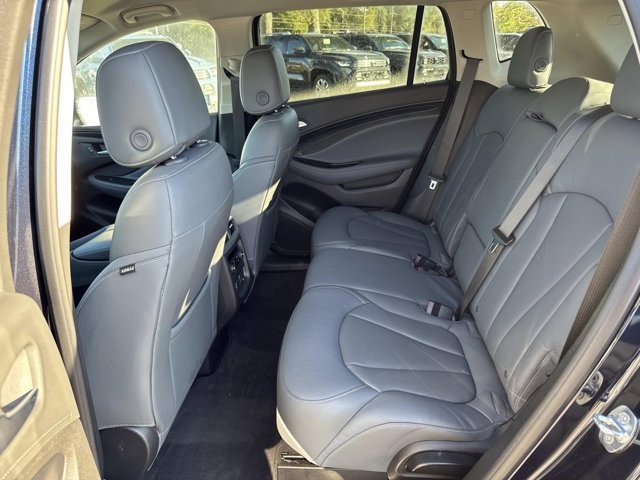 Used 2020 Buick Envision Essence image 13