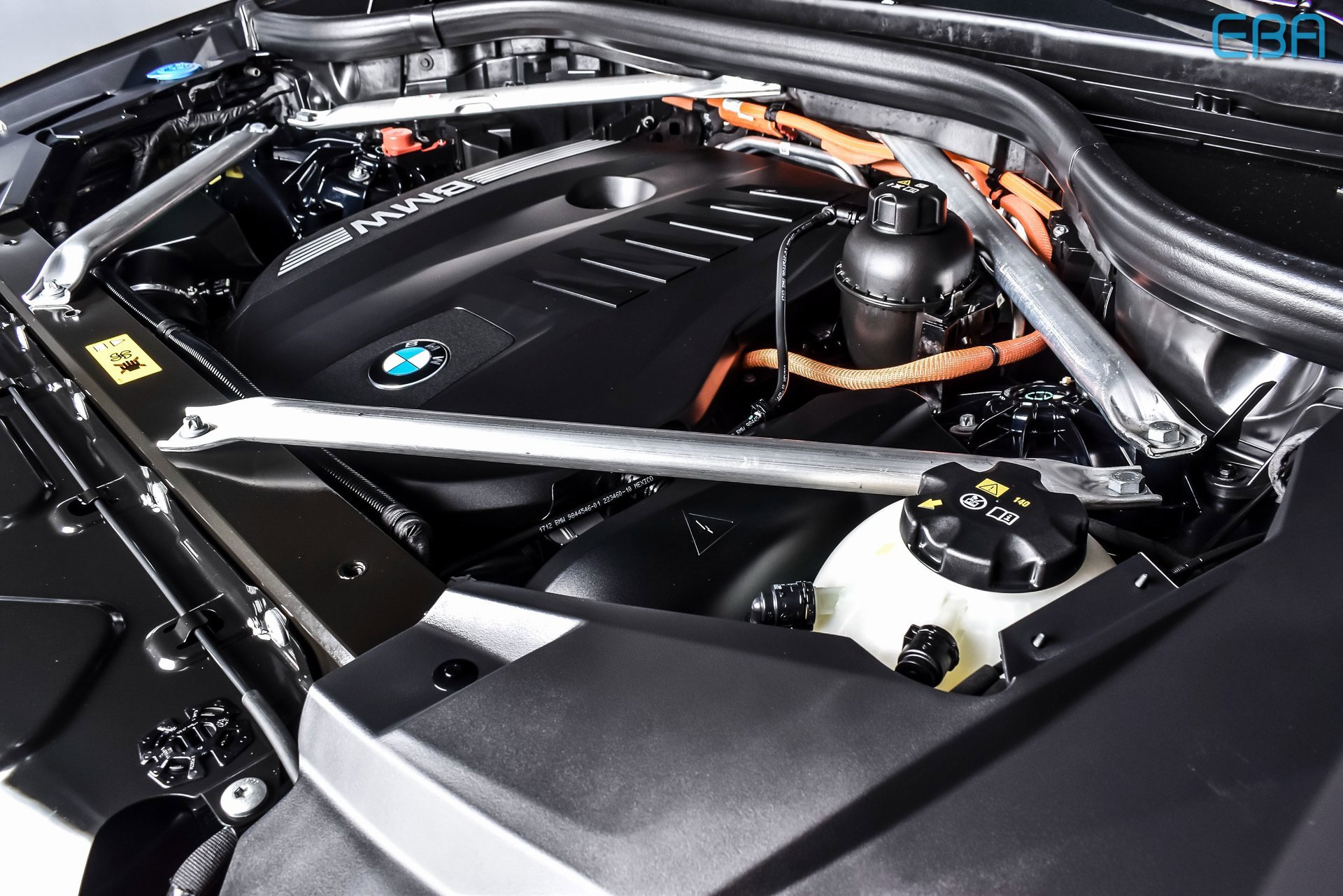 Used 2025 BMW X5 xDrive50e w/ M Sport Package image 13