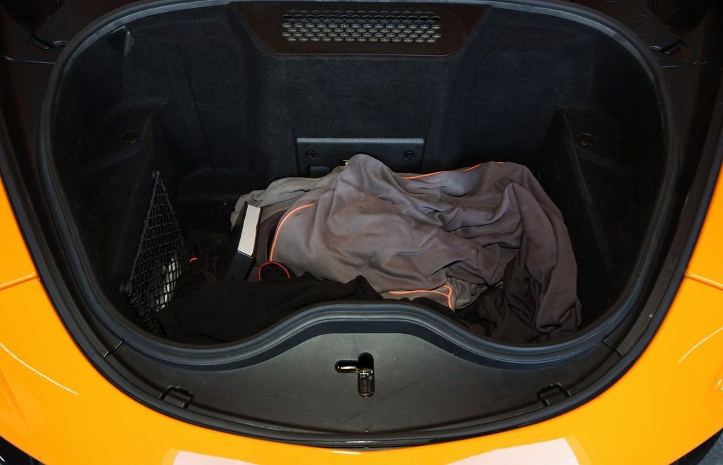 Used 2018 McLaren 570S Spider image 27