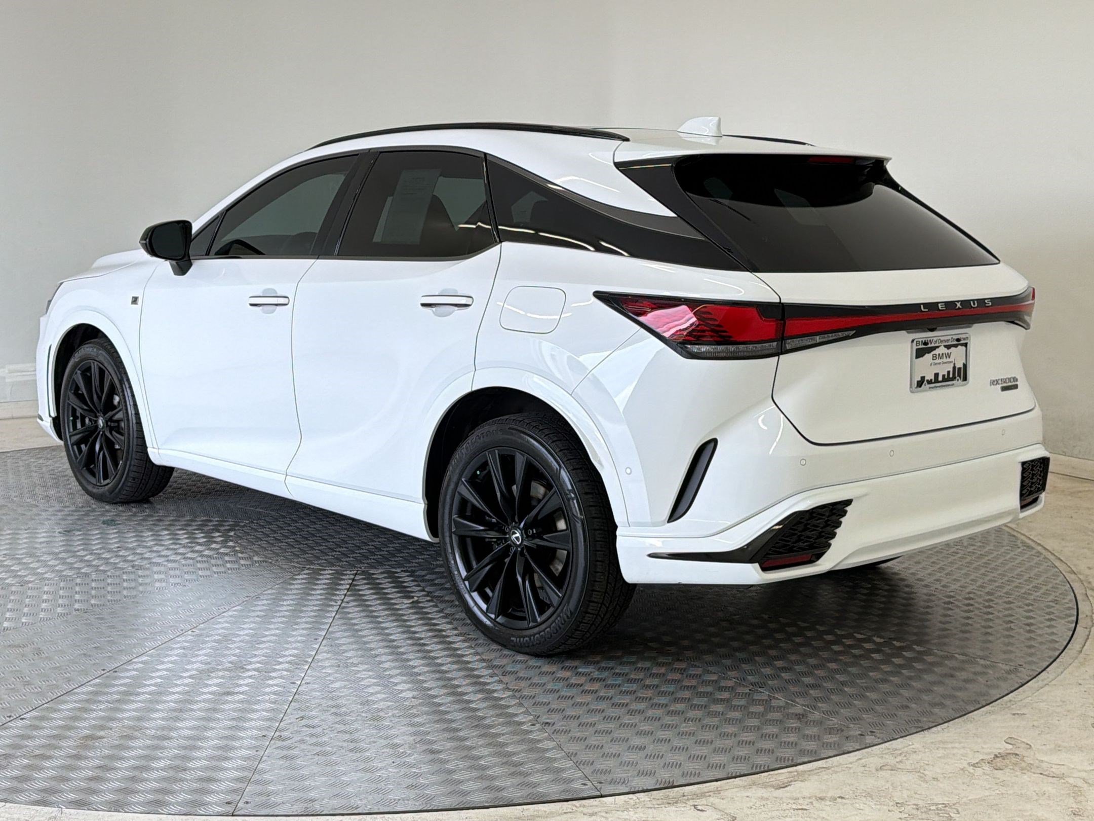 Used 2024 Lexus RX 500h F Sport w/ Convenience Package AWD/4WD image 3