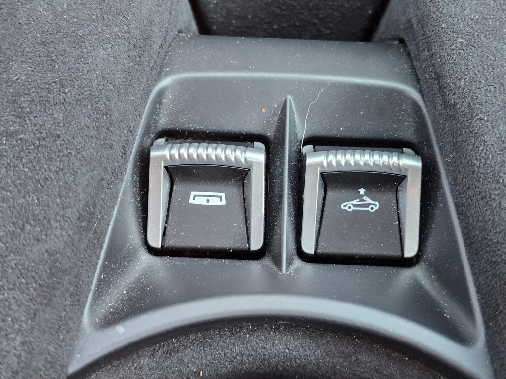 Used 2022 McLaren 720S Performance RWD image 29