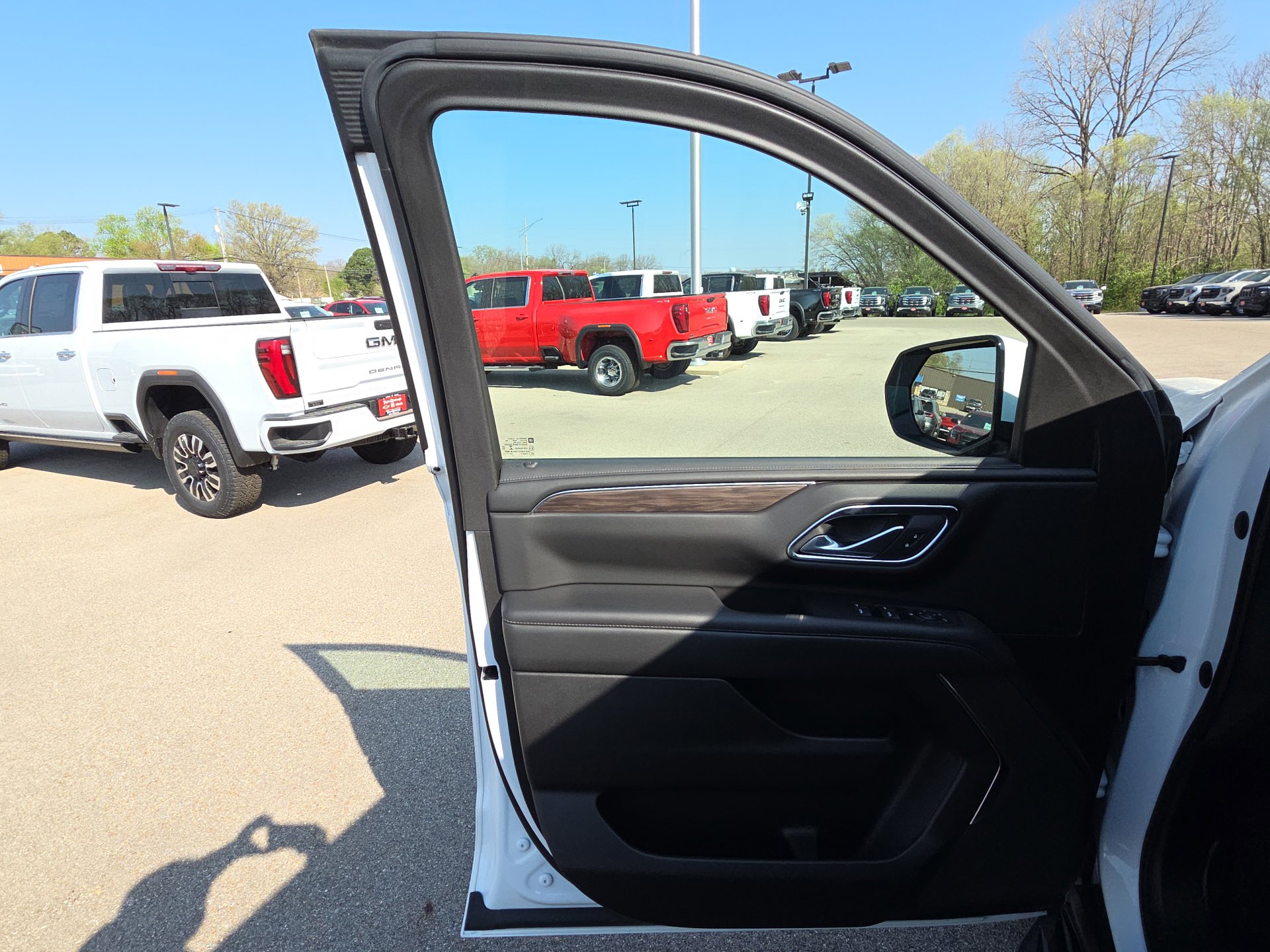 Used 2023 Chevrolet Tahoe LS image 12
