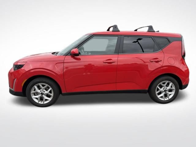 Used 2023 Kia Soul LX w/ LX Technology Package FWD image 6