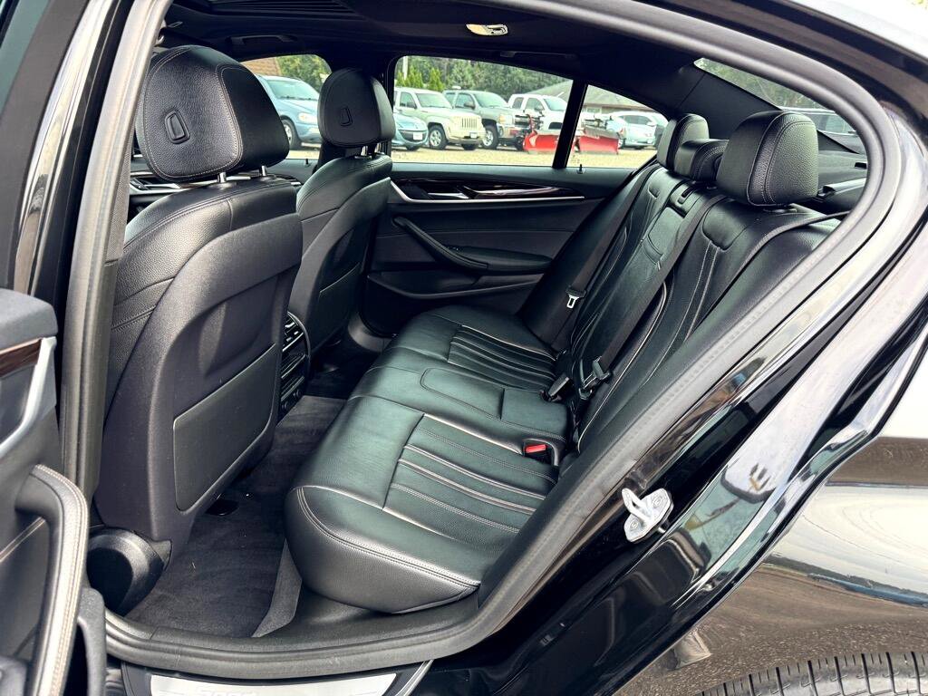 Used 2019 BMW 530i xDrive image 23