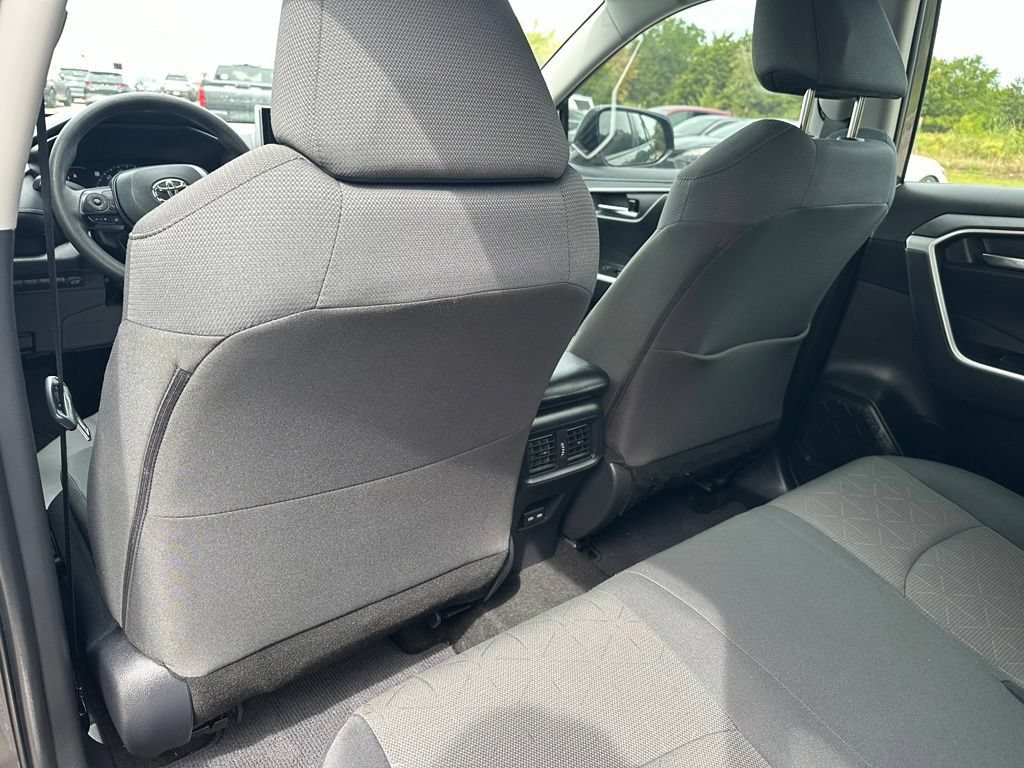 Used 2024 Toyota RAV4 XLE w/ Convenience Package FWD image 23