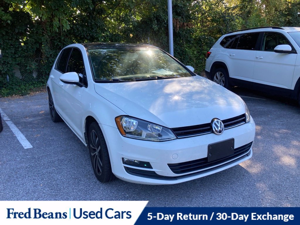 Used 2017 Volkswagen Golf SE