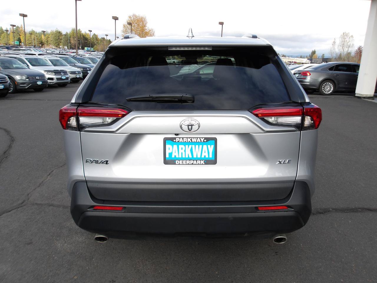 Used 2023 Toyota RAV4 XLE FWD image 4