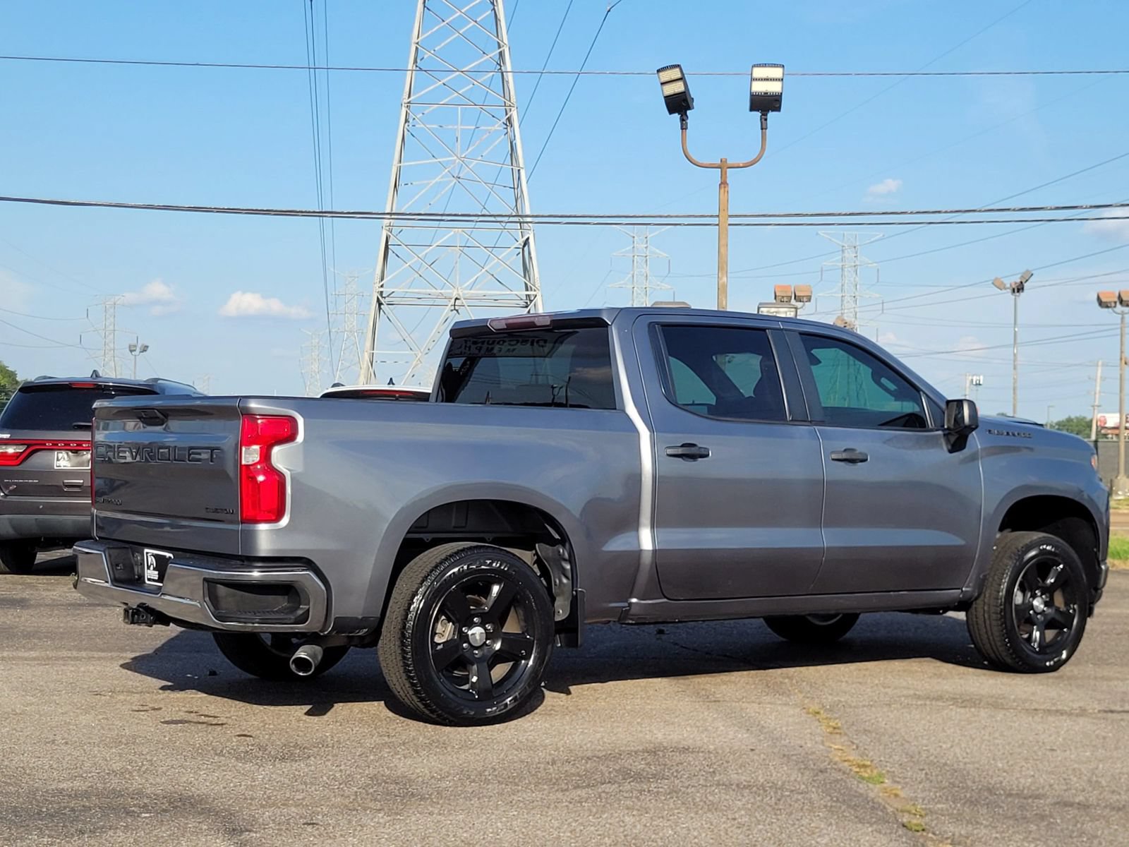Used 2020 Chevrolet Silverado 1500 Custom w/ Custom Value Package AWD/4WD image 17