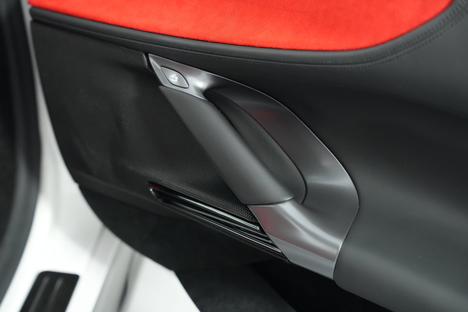 Certified 2021 Ferrari SF90 Stradale AWD/4WD image 31