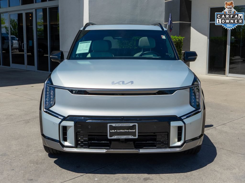 Certified 2024 Kia EV9 GT-Line AWD/4WD image 2