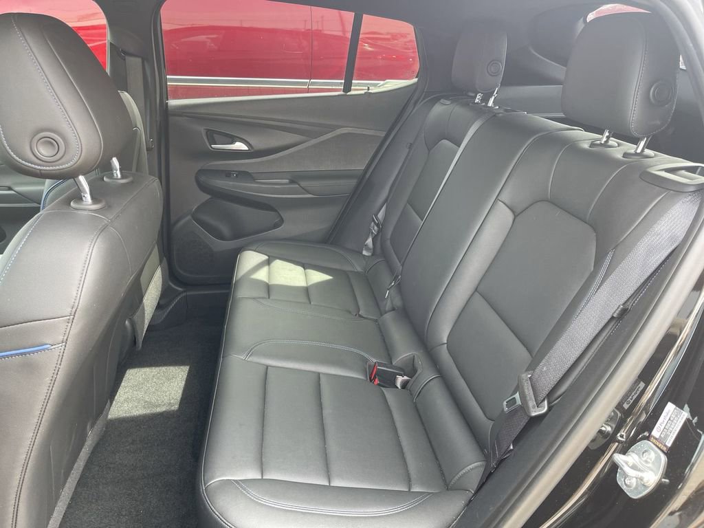 Used 2024 Buick Envista Sport Touring w/ Convenience I Package FWD image 8