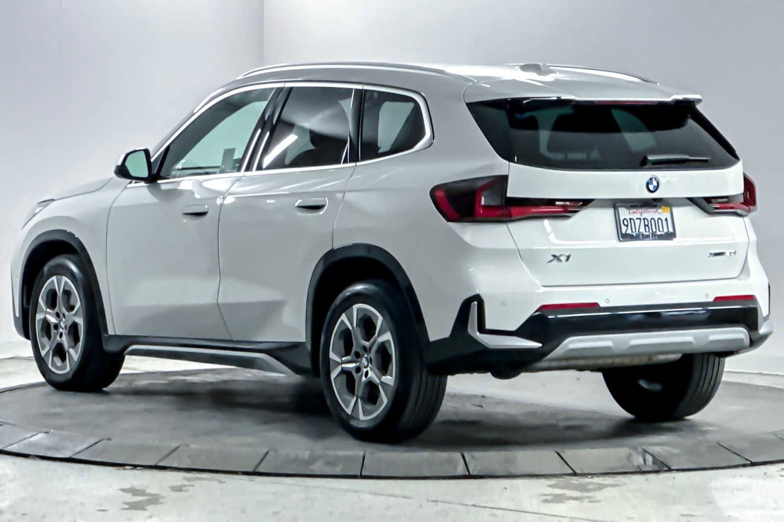 Used 2023 BMW X1 xDrive28i w/ Convenience Package image 6