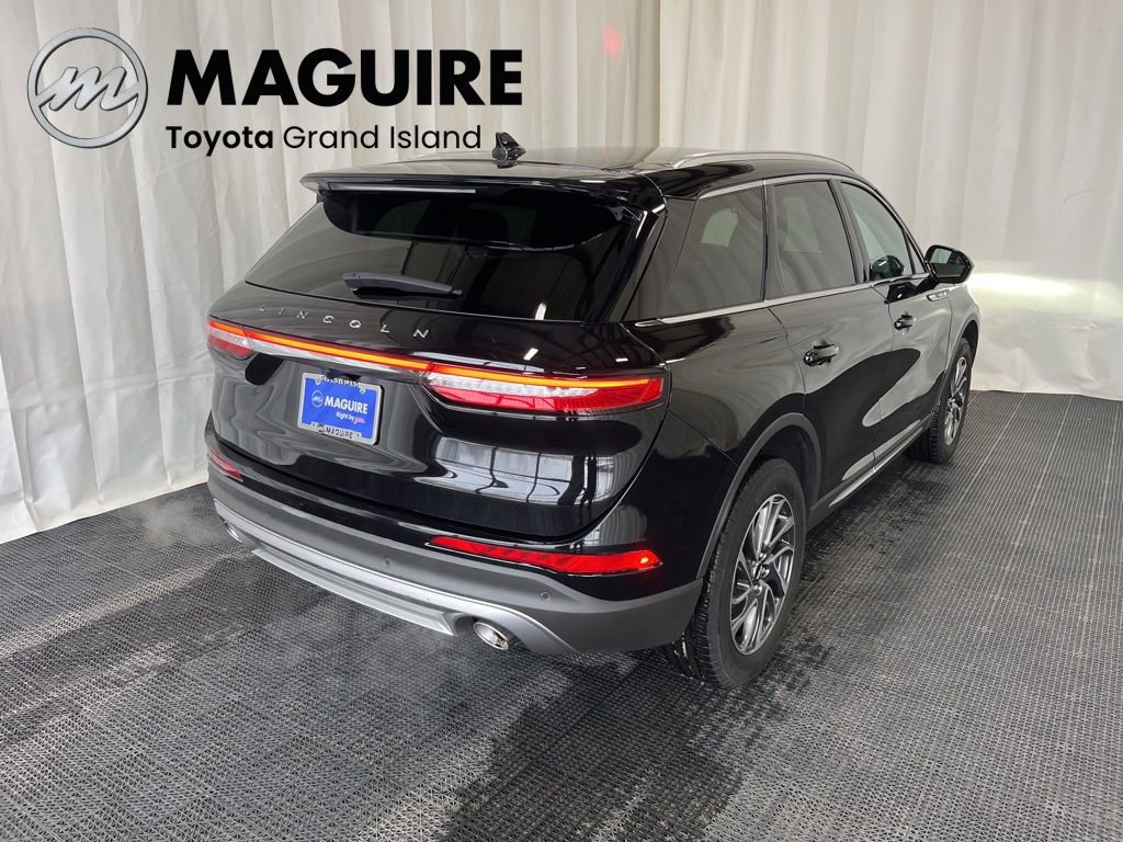 Used 2022 Lincoln Corsair AWD w/ Equipment Group 101A image 28