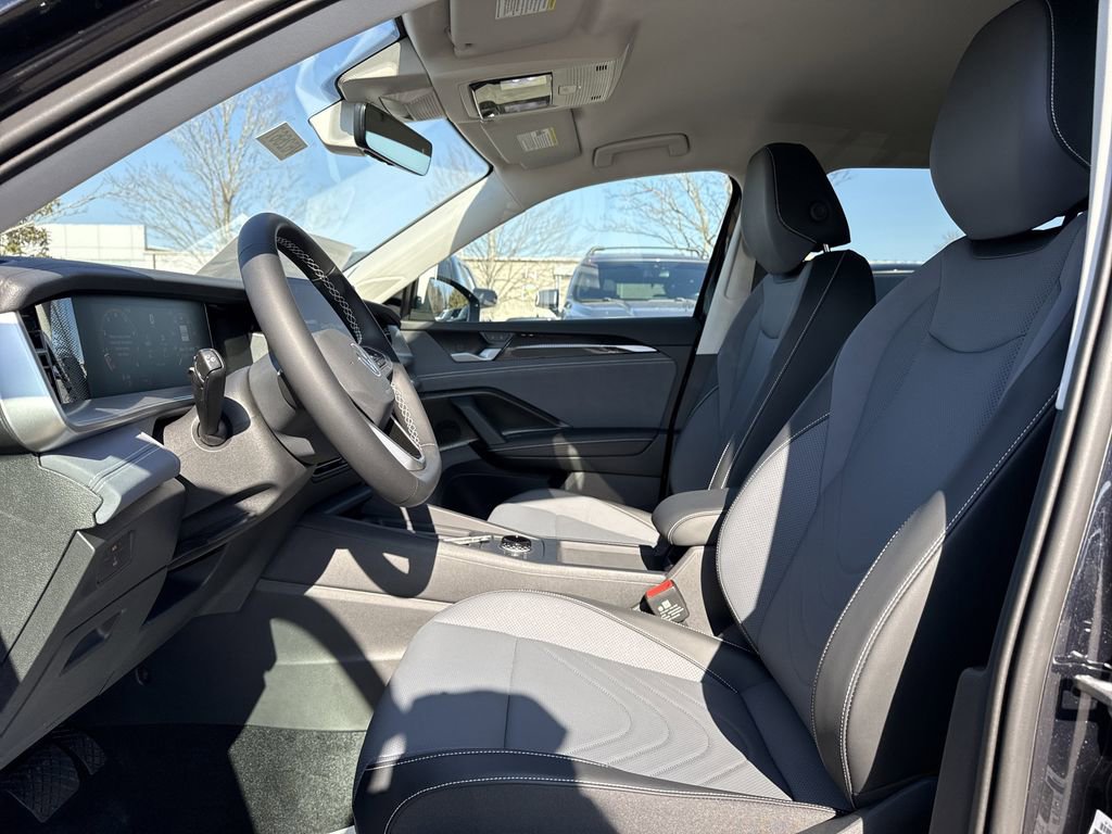 New 2026 Volkswagen Tiguan SE image 11