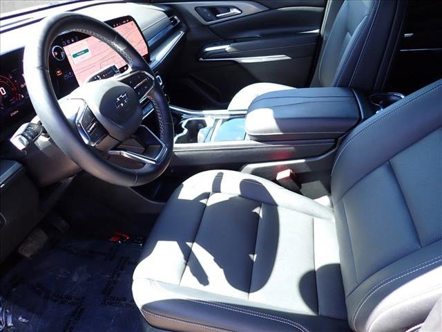 Used 2024 Chevrolet Traverse LT w/ Midnight/Sport Edition image 13