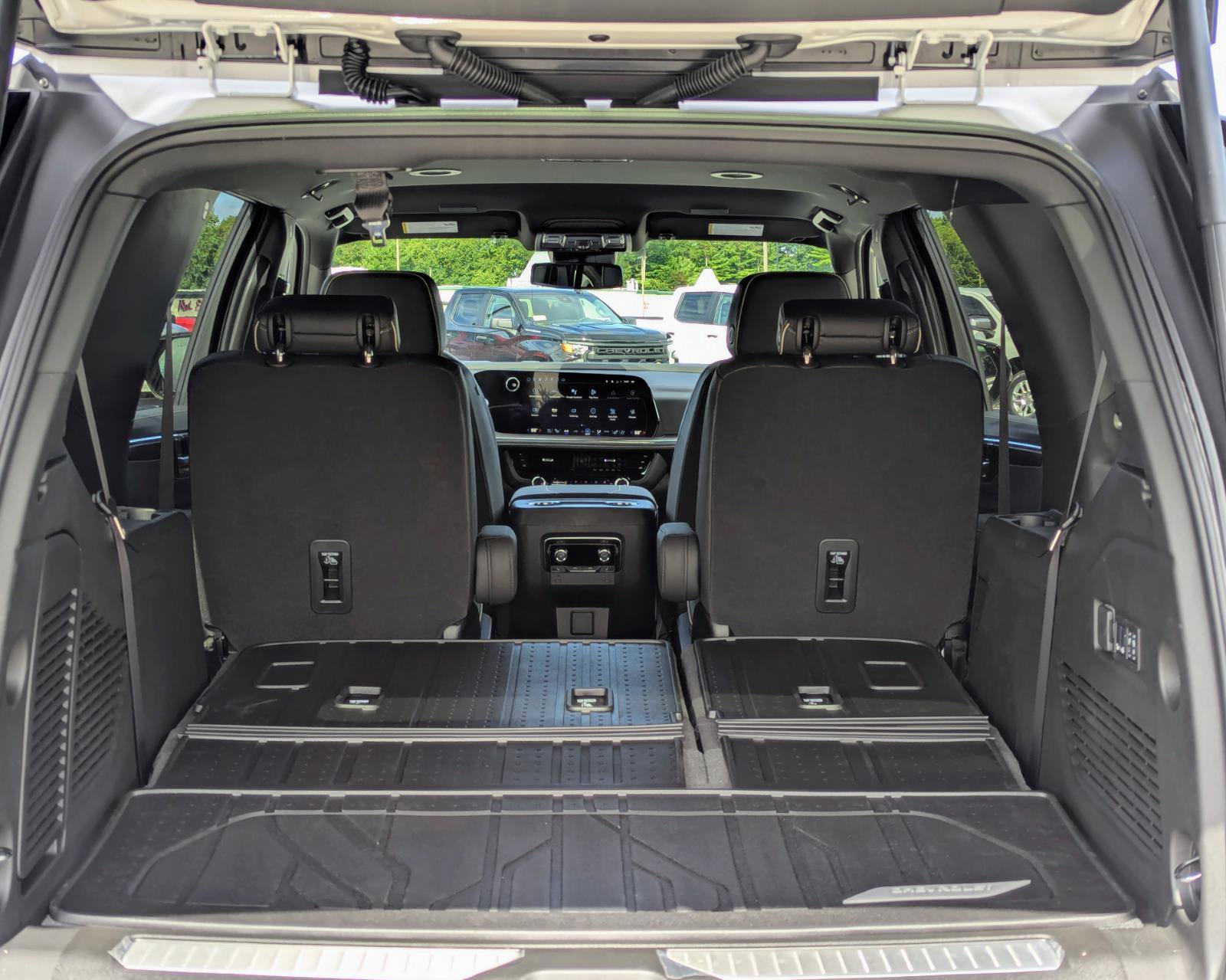 New 2025 Chevrolet Tahoe Premier image 16