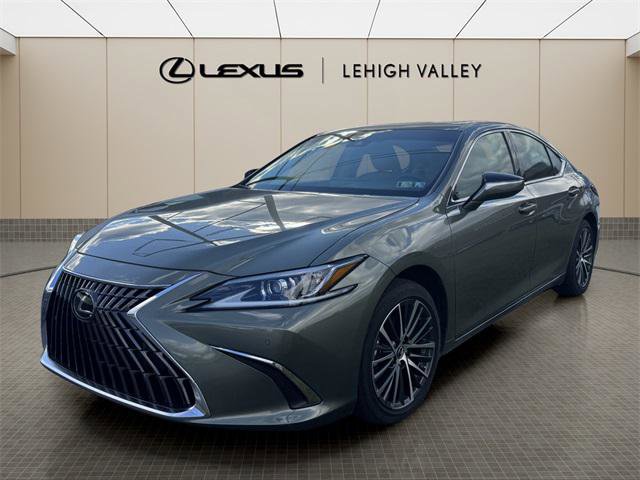 Certified 2025 Lexus ES 300h w/ Premium Package image 1