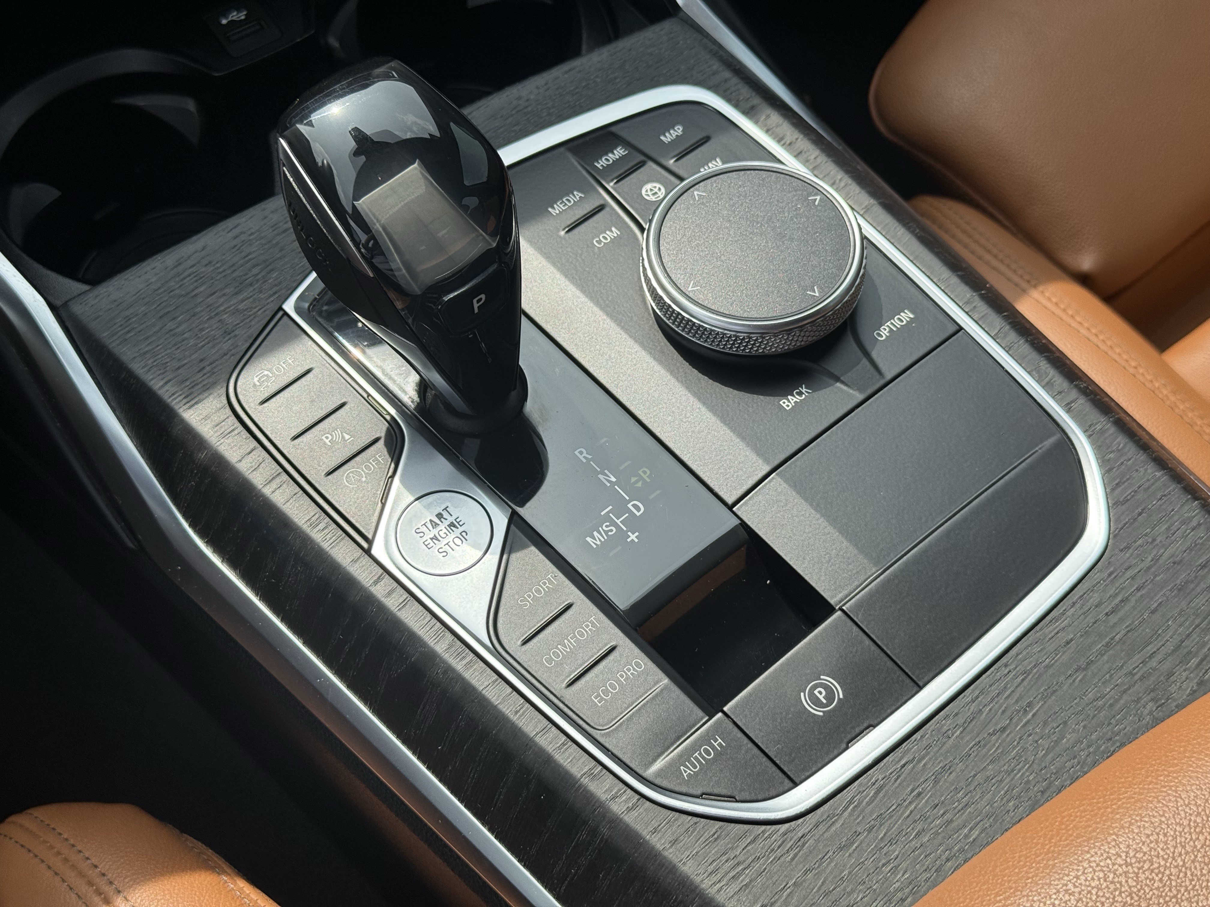 Used 2019 BMW 330i Sedan w/ Premium Package RWD image 23