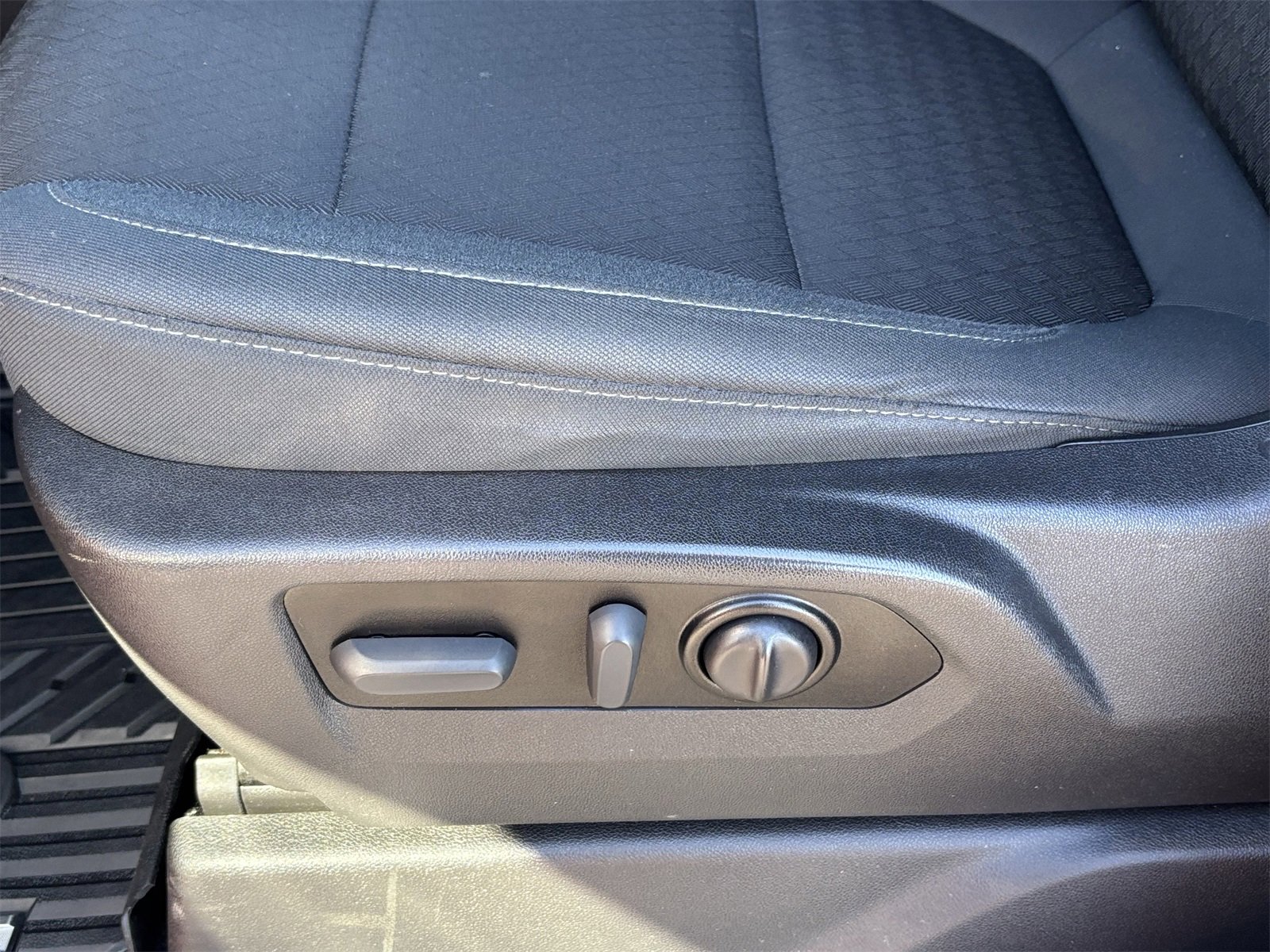 Used 2021 Chevrolet Silverado 1500 LT Trail Boss w/ Bed Protection Package image 24