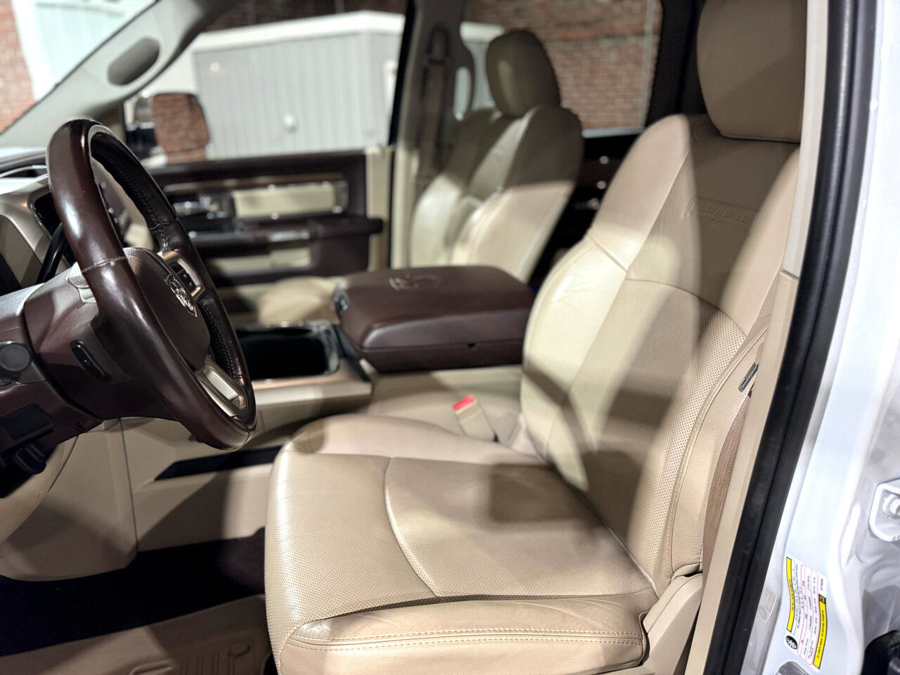 Used 2016 RAM 2500 Laramie w/ Convenience Group image 41