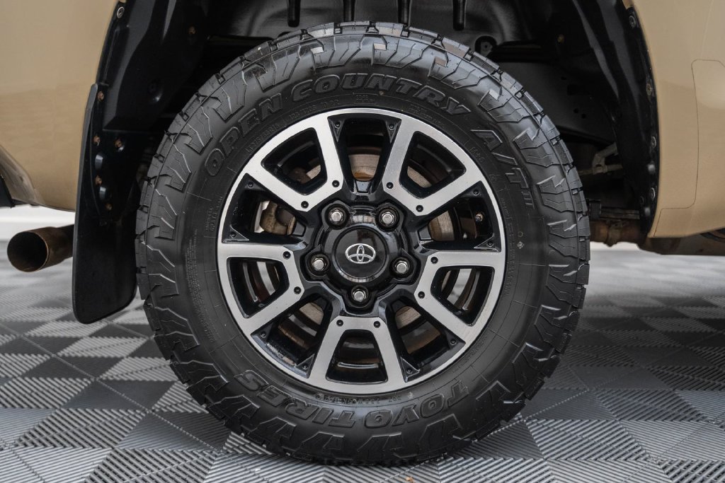 Used 2018 Toyota Tundra SR5 w/ TRD Off Road Package AWD/4WD image 19