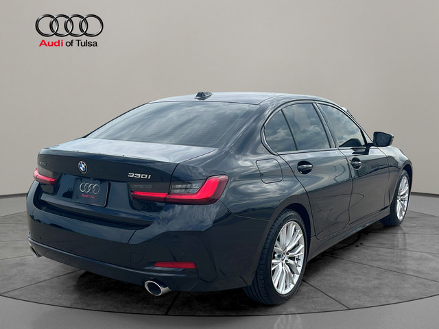 Used 2023 BMW 330i xDrive Sedan w/ Premium Package AWD/4WD image 5