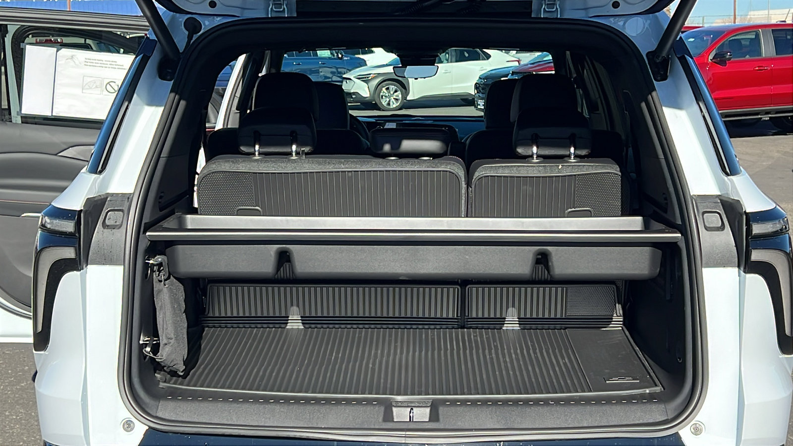 New 2026 Chevrolet Traverse RS w/ LPO, Floor Liner Package image 11