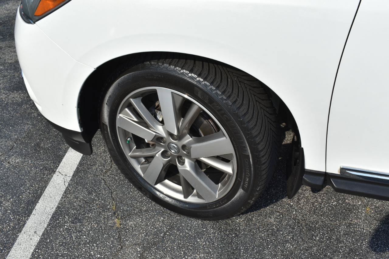 Used 2014 Nissan Pathfinder Platinum w/ Platinum Premium Package AWD/4WD image 25
