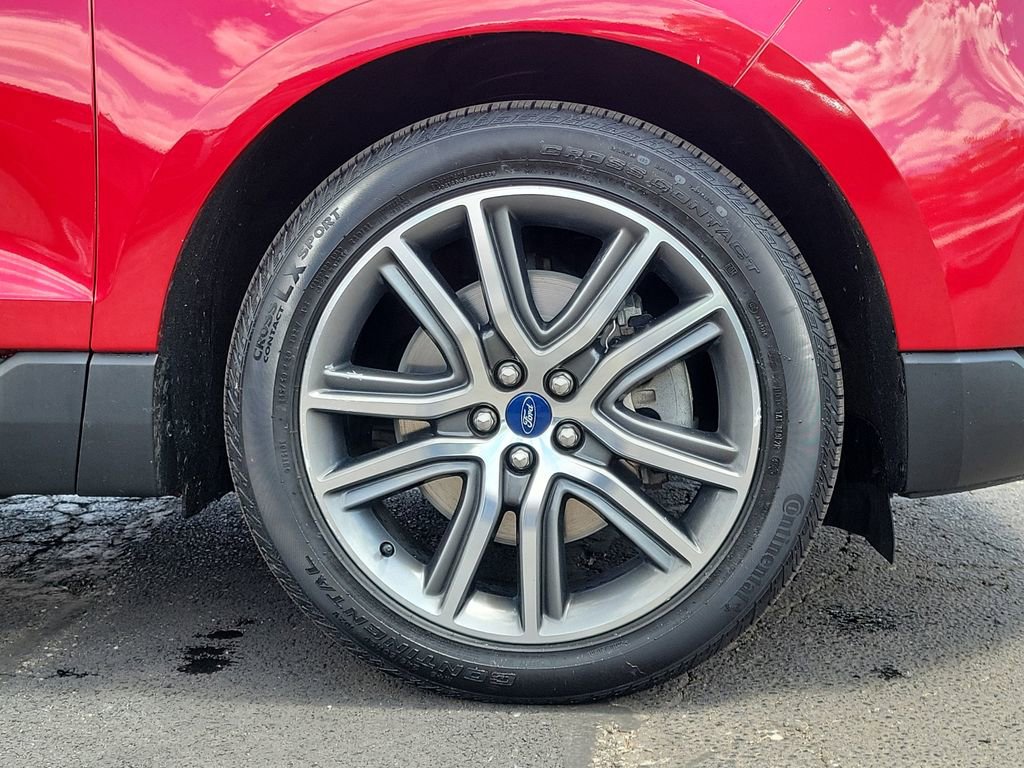 Certified 2020 Ford Edge Titanium AWD/4WD image 9