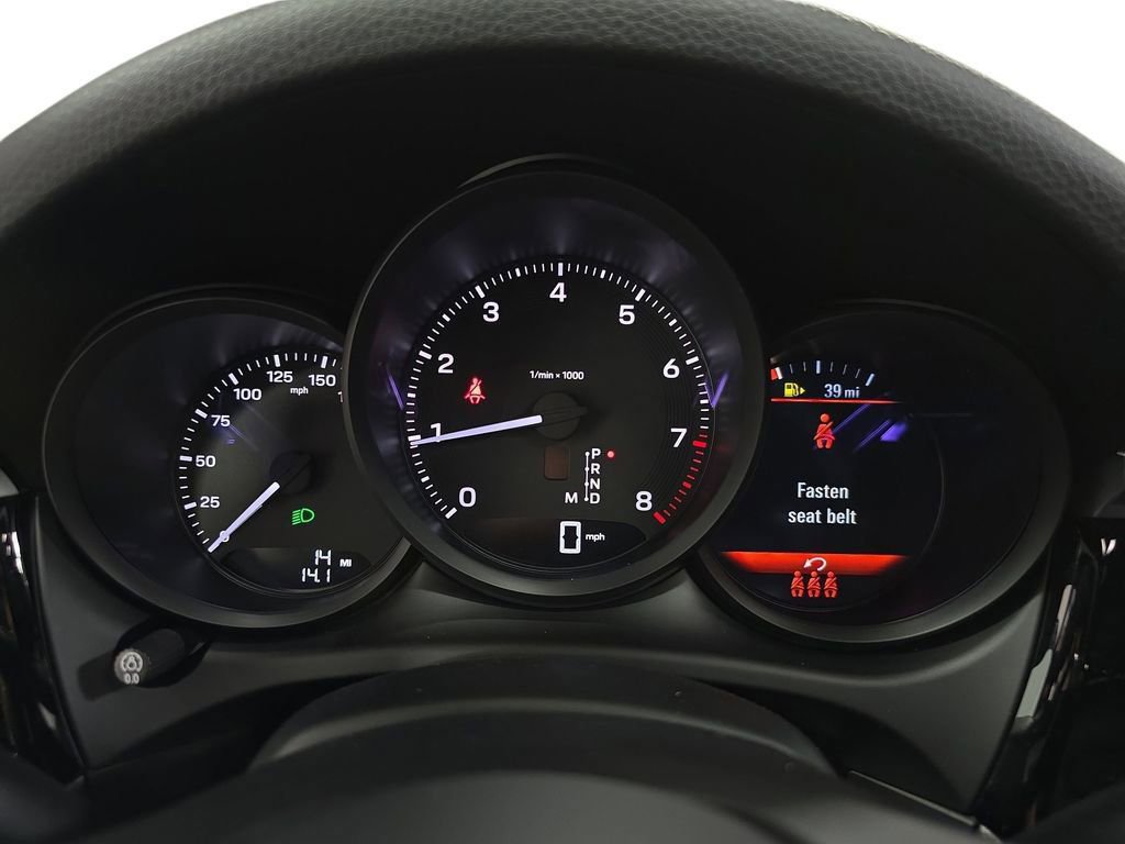 Certified 2025 Porsche Macan image 15