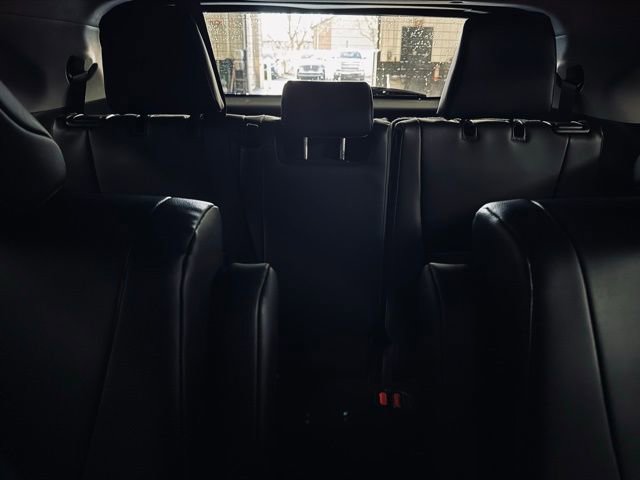 Used 2025 Toyota Highlander XLE image 20