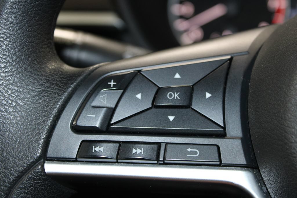 Used 2023 Nissan Altima 2.5 SV FWD image 39