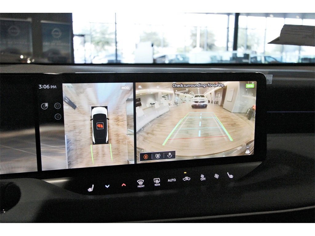 New 2026 Nissan Leaf Platinum+ w/ Cargo Package (Platinum+) image 25